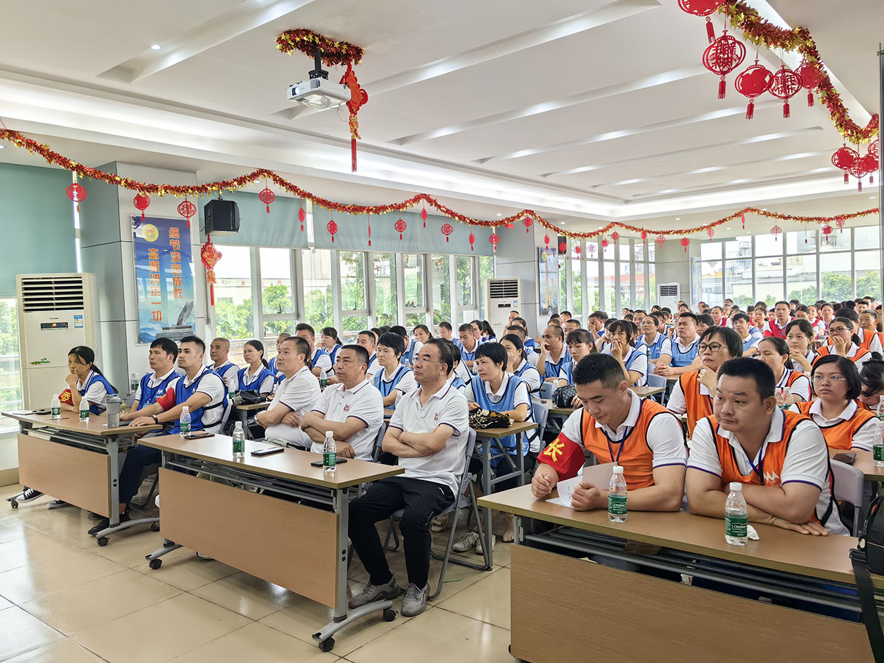 17 《精益生產(chǎn)培訓(xùn)》授課